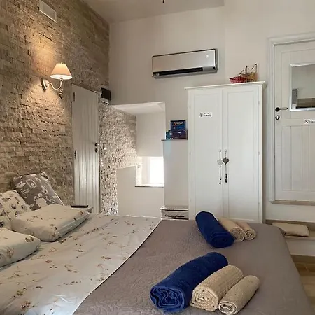 Cozy Sea View Studio With Private Rooftop, Balcony, Bbq In The Old Town * Vieste