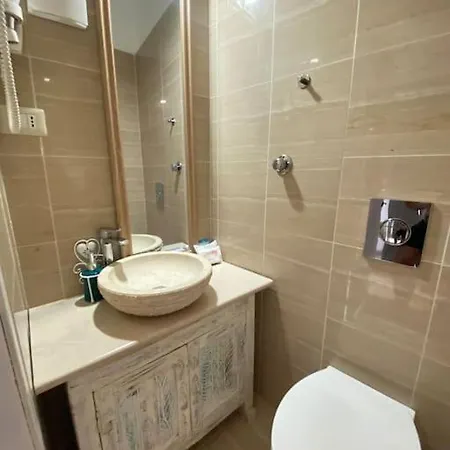 Apartment Cozy Sea View Studio With Private Rooftop, Balcony, Bbq In The Old Town *