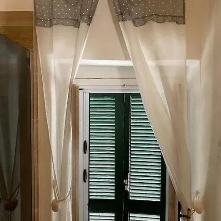 Cozy Sea View Studio With Private Rooftop, Balcony, Bbq In The Old Town Apartment