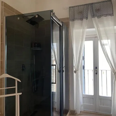 Cozy Sea View Studio With Private Rooftop, Balcony, Bbq In The Old Town