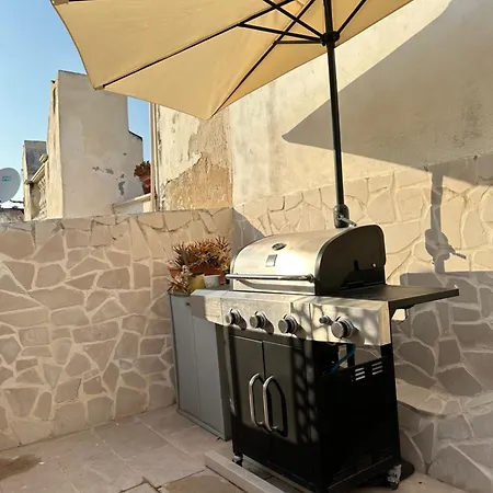 Cozy Sea View Studio With Private Rooftop, Balcony, Bbq In The Old Town * Vieste