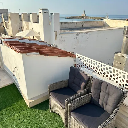 Cozy Sea View Studio With Private Rooftop, Balcony, Bbq In The Old Town